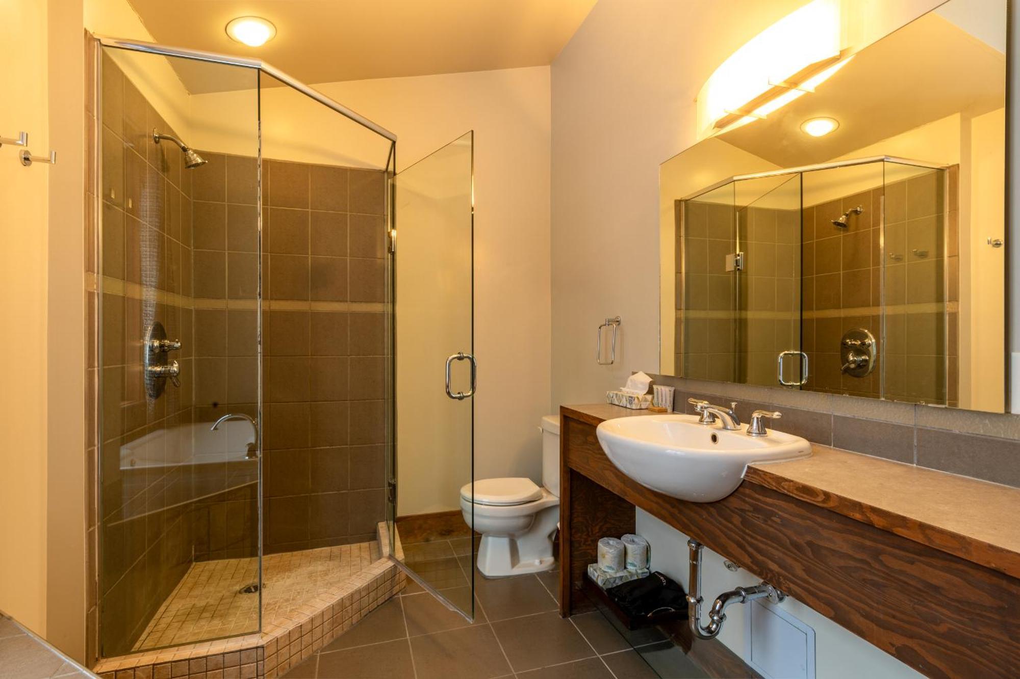 Copper Horse Lodge Golden Εξωτερικό φωτογραφία