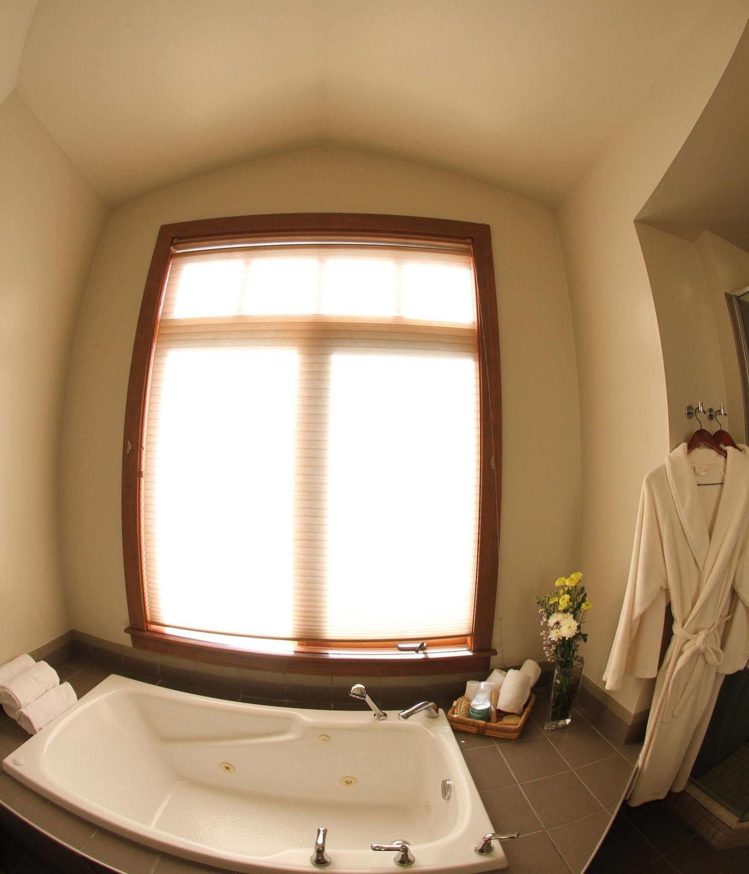 Copper Horse Lodge Golden Εξωτερικό φωτογραφία