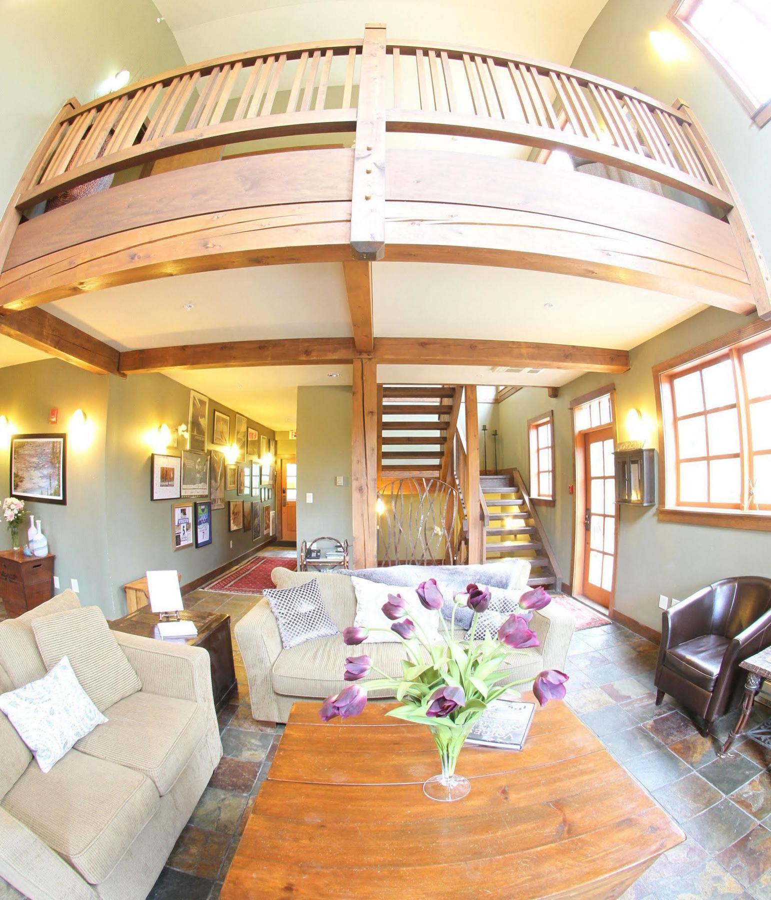 Copper Horse Lodge Golden Εξωτερικό φωτογραφία